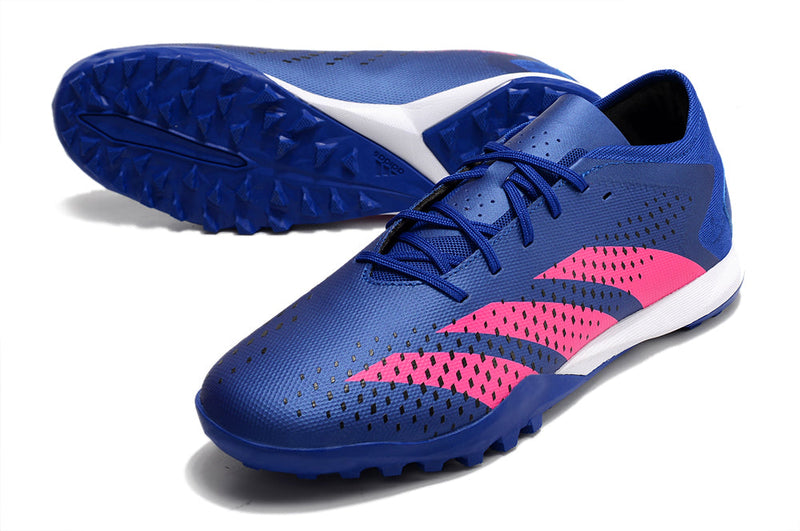 Chuteira Society Adidas Predator Accuracy.1 TF Low Azul e Rosa "Pogba"