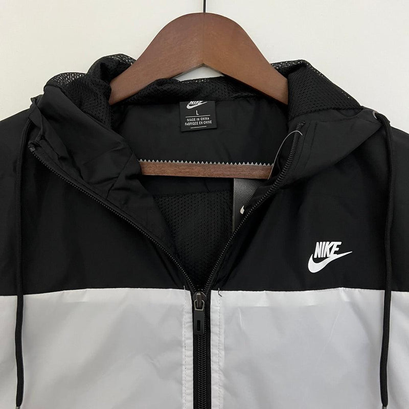 Corta Vento Nike SportsWear Cinza e Preto