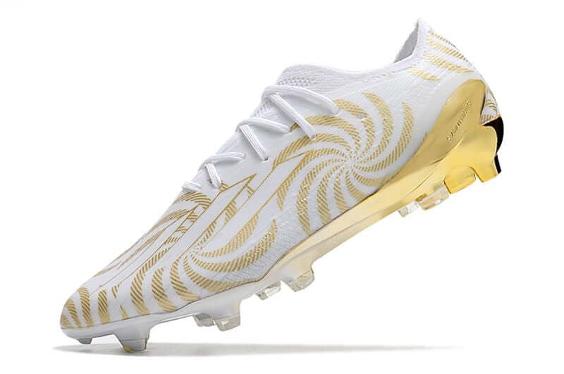 Chuteira Campo Adidas X SpeedPortal.1 FG Branca e Dourado "Benzema Ballon d'Or"