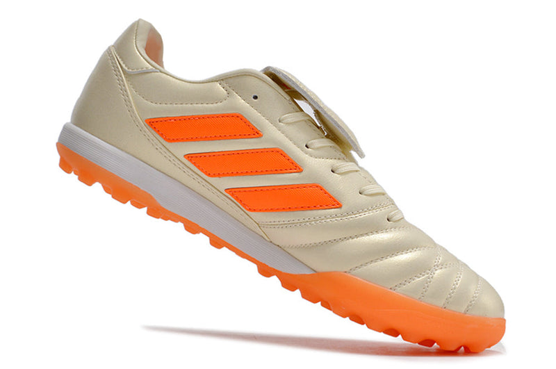 Chuteira Society Adidas Copa Gloro TF Bege e Laranja