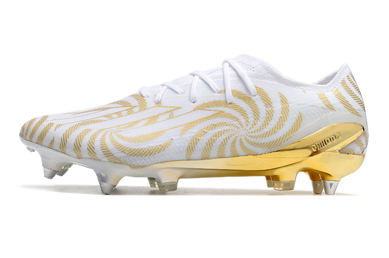 Chuteira Campo Adidas X Speedportal.1 Ponta de Aluminio Branca e Dourada "Benzema Balon d'Or"