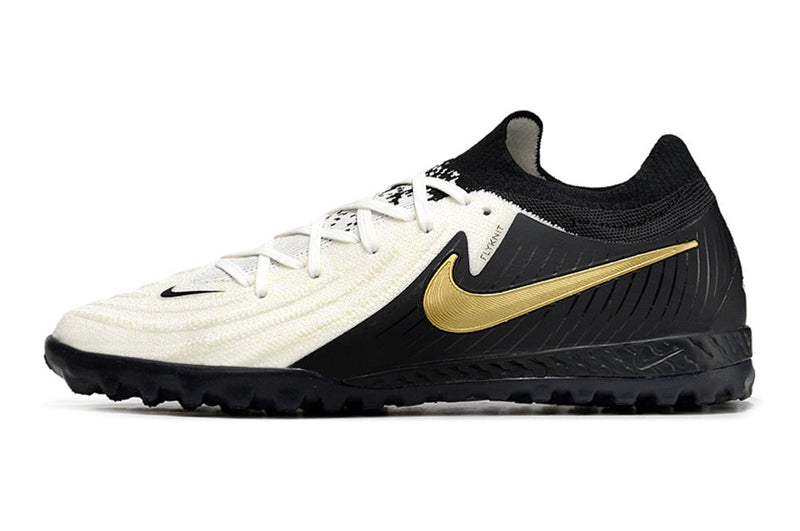 Chuteira Society Nike Phantom GX 2 Elite TF Preta, Branca e Dourada "Mad Ready Pack"