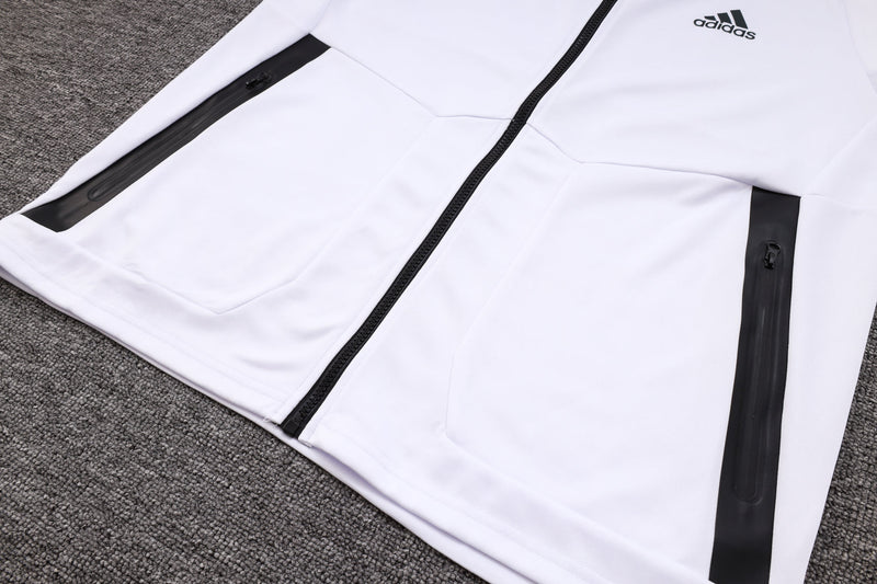 Conjunto de Moletom Adidas Sportswear com Touca Branco e Preto