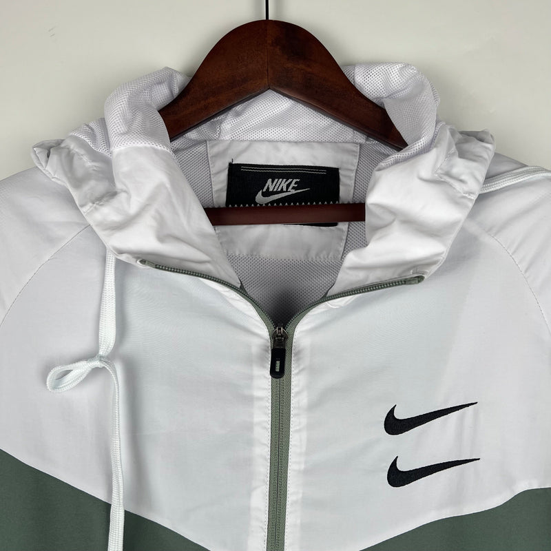 Corta Vento Nike Sportswear Branca e Verde