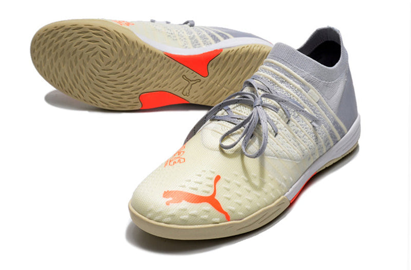 Chuteira Futsal Puma Future Z 1.3 IC Cinza e Branco "First Mile"