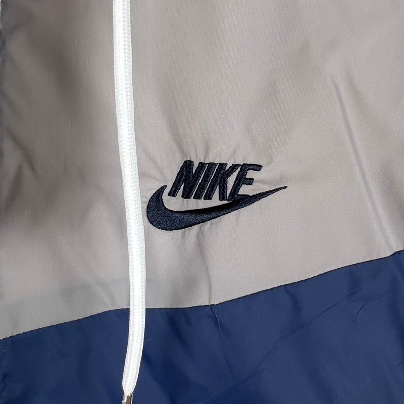 Corta Vento Nike Sportswear Branca e Preta