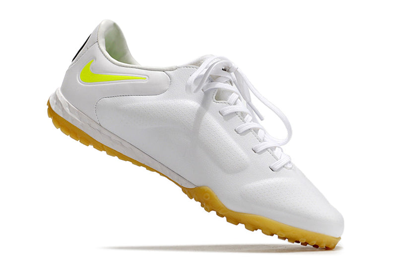 Chuteira Society Nike Tiempo Legend 9 Elite TF Branca e Preta